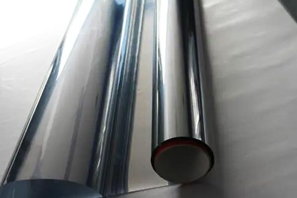 金屬表面的薄膜用激光可以切割嗎？不會(huì)燒糊嗎？(圖1)